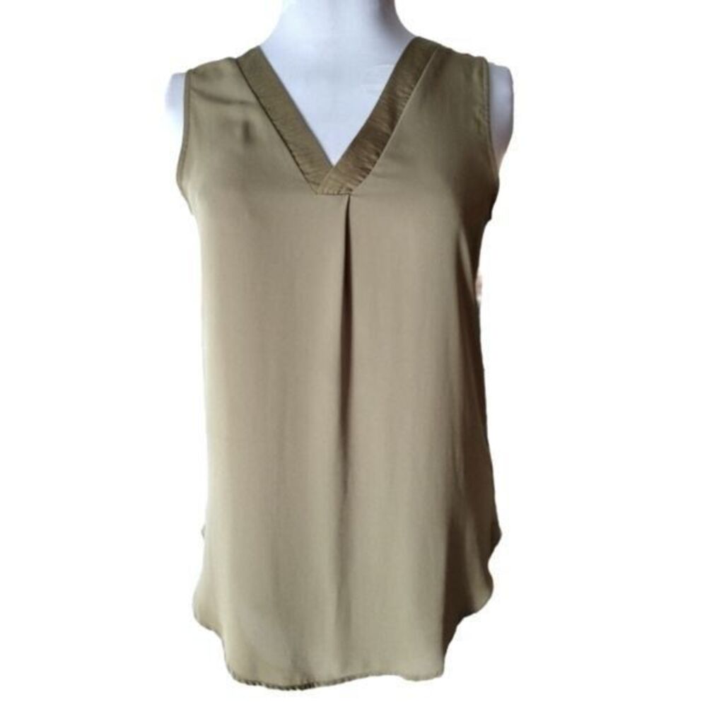 H&M Light Muted Olive Green Sleeveless V-Neck Breathable Top